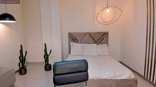 MayaHoffman online show from 15, 1, 2026