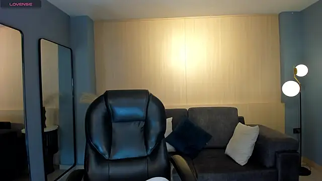 Snapshot of ZaraKafruni chatting on 22, 2, 2026 ZaraKafruni online show from 22, 2, 2026