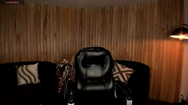 Snapshot of ZaraKafruni chatting on 9, 1, 2026 ZaraKafruni online show from 9, 1, 2026