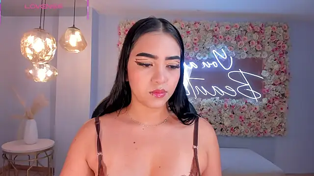 SophieLanne online show from 13, 2, 2026