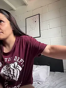 LaraDanverss online show from 28, 11, 2025