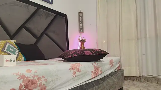 VelvetNaughty online show from 20, 11, 2025