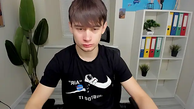 Snapshot of AlejandroEllias chatting on 3, 2, 2026 AlejandroEllias online show from 3, 2, 2026