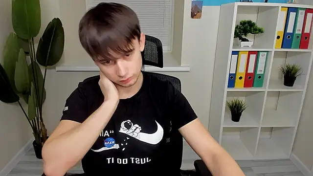 Snapshot of AlejandroEllias chatting on 3, 2, 2026 AlejandroEllias online show from 3, 2, 2026