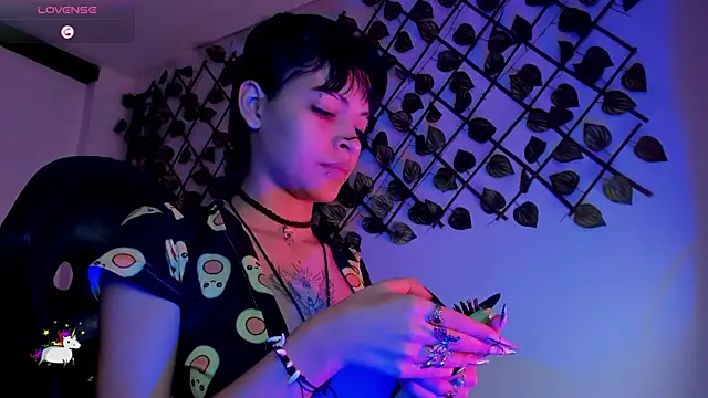 Anny Kiitty online show from 3, 6, 2026