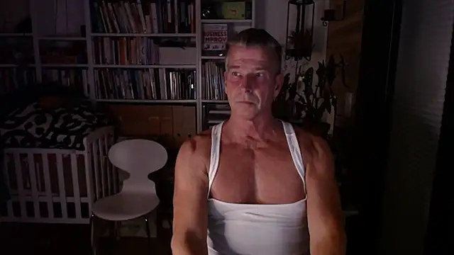 gymdaddypwrbtm online show from 28, 11, 2025