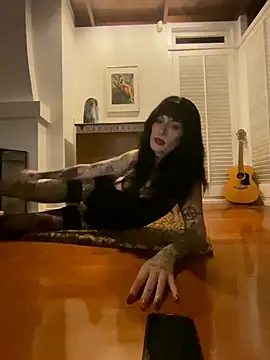 heavymetalvixen online show from 10, 3, 2026