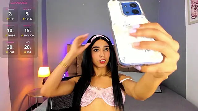 Violet Moon20 online show from 11, 2, 2026