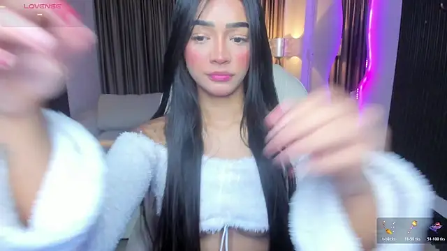 Snapshot of kylie_collins chatting on 6, 5, 2026 kylie collins online show from 6, 5, 2026