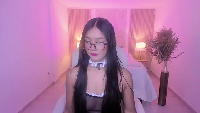 Snapshot of kylie_collins chatting on 16, 5, 2026 kylie collins online show from 16, 5, 2026