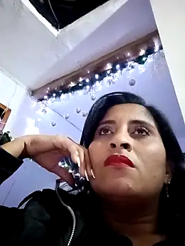 CarolinaNavas33 online show from 29, 11, 2025