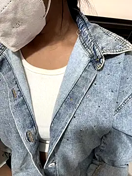 Lilly islive online show from 21, 11, 2025