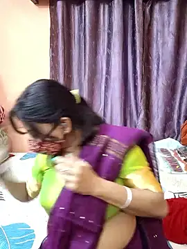 Cute-richa1 online show from 12, 1, 2026