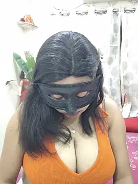 Snapshot of Cute-richa1 chatting on 24, 5, 2026 Cute-richa1 online show from 24, 5, 2026