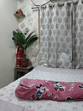 Cute-richa1 online show from 18, 4, 2026