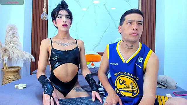 Loversinfire2 online show from 15, 11, 2025