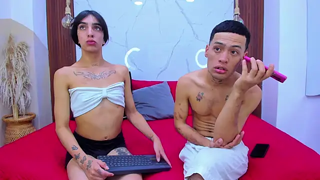 Loversinfire2 online show from 22, 6, 2026