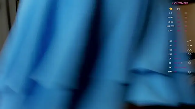 Snapshot of MarryMiles chatting on 26, 11, 2025 MarryMiles online show from 26, 11, 2025