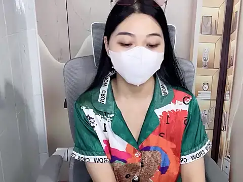 Lousii online show from 5, 4, 2026