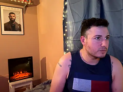 Snapshot of kittycat202501 chatting on 2, 12, 2025 kittycat202501 online show from 2, 12, 2025