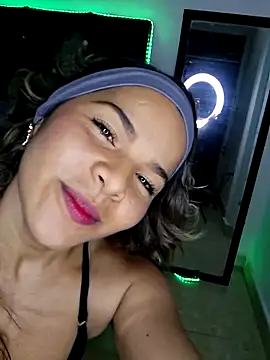 pamela Tiny online show from 13, 4, 2026