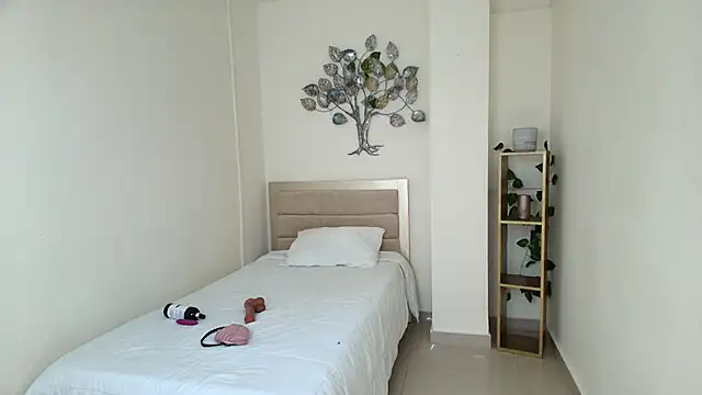 Sienna harrington online show from 22, 11, 2025