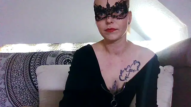 Vulva Koenigin97 online show from 19, 11, 2025