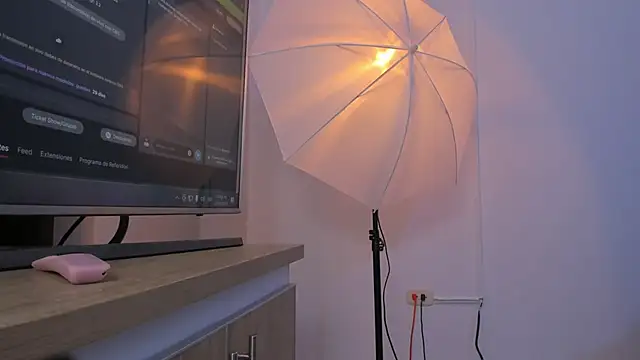 BWW-CINDY11 online show from 21, 11, 2025