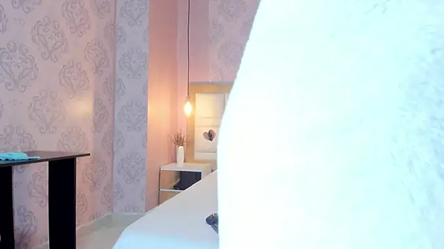 Kendall curves online show from 27, 2, 2026