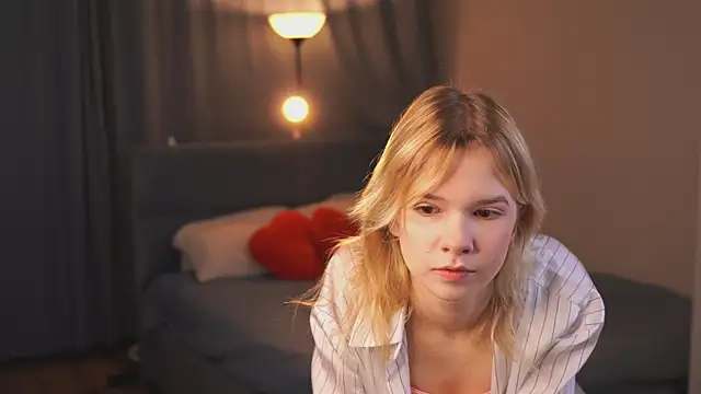 PhillisEsplin online show from 28, 11, 2025