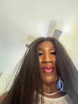 Snapshot of Motherbigbus chatting on 10, 1, 2026 Motherbigbus online show from 10, 1, 2026