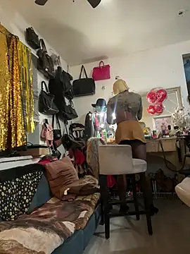 Motherbigbus online show from 22, 2, 2026