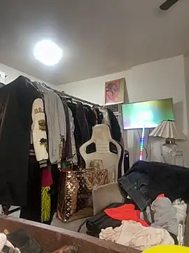 Motherbigbus online show from 9, 3, 2026