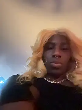 Snapshot of Motherbigbus chatting on 12, 1, 2026 Motherbigbus online show from 12, 1, 2026