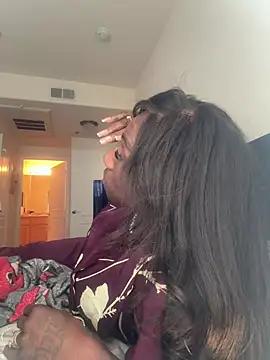 Motherbigbus online show from 3, 4, 2026