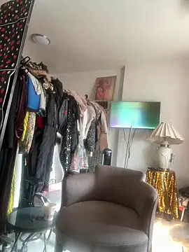 Motherbigbus online show from 19, 3, 2026