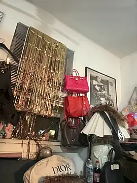 Snapshot of Motherbigbus chatting on 15, 1, 2026 Motherbigbus online show from 15, 1, 2026