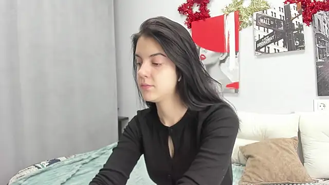 Lovely Audrey online show from 21, 12, 2025