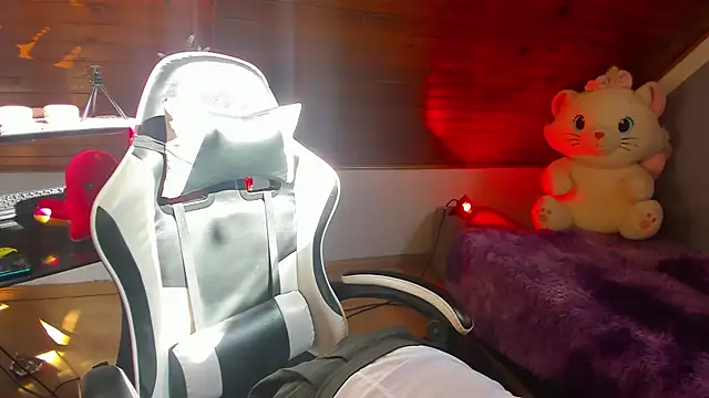 Snapshot of lilith_sanz chatting on 29, 11, 2025 lilith sanz online show from 29, 11, 2025