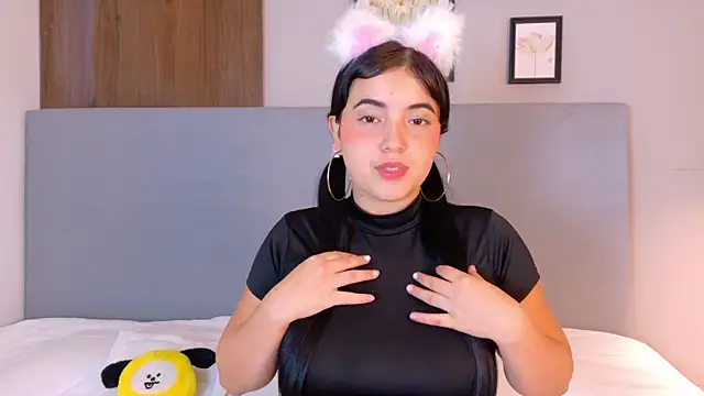 Snapshot of MiaSchtt chatting on 28, 11, 2025 MiaSchtt online show from 28, 11, 2025