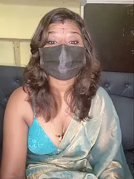 Snapshot of Premalatha_28 chatting on 4, 6, 2026 Premalatha 28 online show from 4, 6, 2026
