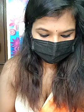 Snapshot of Premalatha_28 chatting on 18, 1, 2026 Premalatha 28 online show from 18, 1, 2026