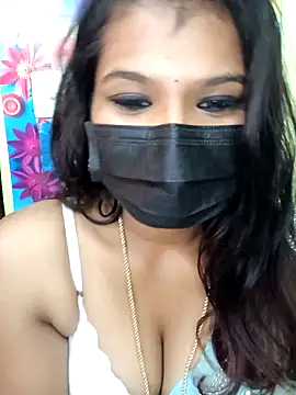 Snapshot of Premalatha_28 chatting on 17, 12, 2025 Premalatha 28 online show from 17, 12, 2025