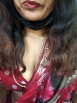 Snapshot of Premalatha_28 chatting on 14, 1, 2026 Premalatha 28 online show from 14, 1, 2026