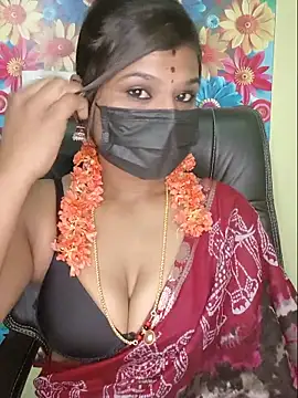 Snapshot of Premalatha_28 chatting on 9, 6, 2026 Premalatha 28 online show from 9, 6, 2026