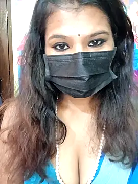 Snapshot of Premalatha_28 chatting on 22, 12, 2025 Premalatha 28 online show from 22, 12, 2025