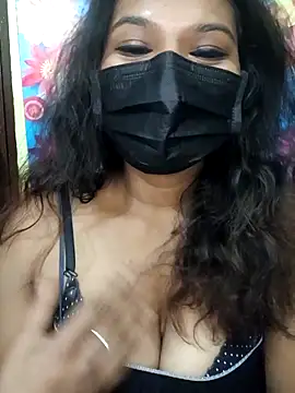 Snapshot of Premalatha_28 chatting on 17, 12, 2025 Premalatha 28 online show from 17, 12, 2025