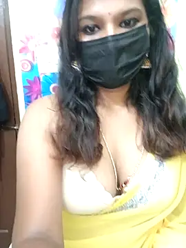 Snapshot of Premalatha_28 chatting on 2, 12, 2025 Premalatha 28 online show from 2, 12, 2025