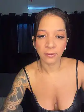 biadominatrix online show from 29, 5, 2026