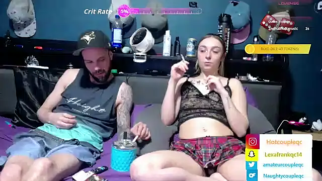 Snapshot of lovecoupleqc chatting on 15, 4, 2026 lovecoupleqc online show from 15, 4, 2026